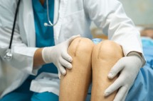 Knee Pain? Bilal Barkatali Offers Expert Solutions in Manchester