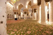 Exquisite Mosque Carpets for Abu Dhabi Mosques – Order Now